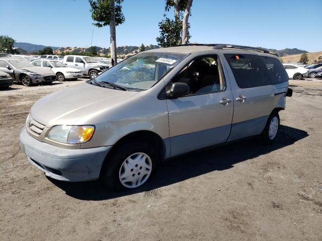 TOYOTA SIENNA CE 2002 with VIN 4T3ZF19C42U502209 - Photo from auction