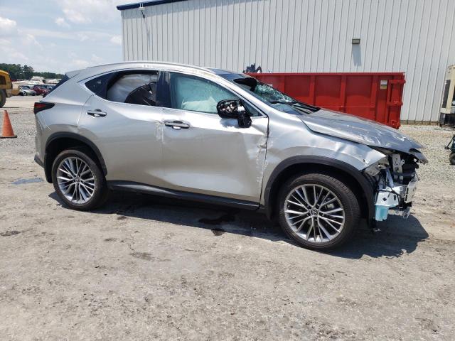 Photo 4 from auction – 2022 LEXUS NX 350H with VIN 2T2GKCEZ3NC007602