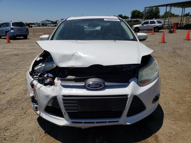 Photo 5 from auction – 2014 FORD FOCUS SE with VIN 1FADP3F27EL241718