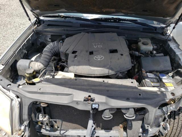 Photo 11 from auction – 2004 TOYOTA 4RUNNER SR with VIN JTEZU14R540034396