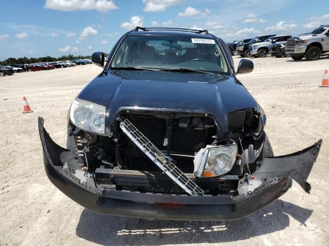 Photo 5 from auction – 2005 TOYOTA 4RUNNER SR with VIN JTEZU14R950058489