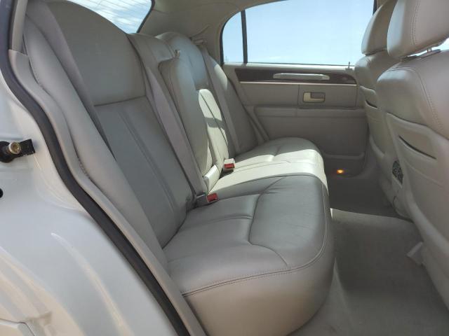 Photo 10 from auction – 2004 LINCOLN TOWN CAR U with VIN 1LNHM83W84Y676544