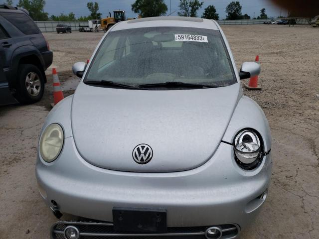 Photo 5 from auction – 2002 VOLKSWAGEN NEW BEETLE with VIN 3VWCB21C12M420004