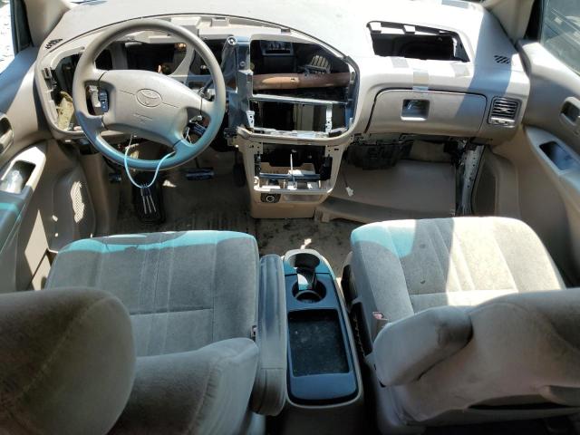 Photo 8 from auction – 2000 TOYOTA SIENNA CE with VIN 4T3ZF19C1YU296436