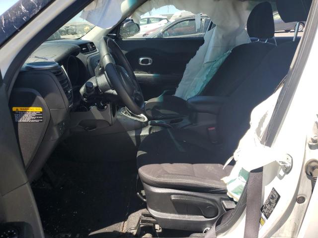 Photo 7 from auction – 2014 KIA SOUL with VIN KNDJN2A26E7745674
