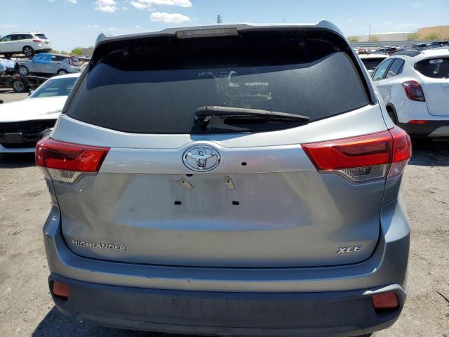 Photo 6 from auction – 2019 TOYOTA HIGHLANDER with VIN 5TDKZRFH0KS313730