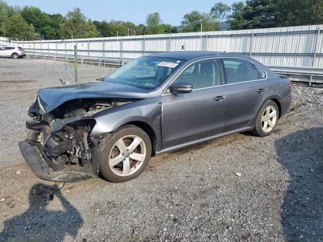 VOLKSWAGEN PASSAT S 2014 with VIN 1VWAT7A38EC045297 - Photo from auction