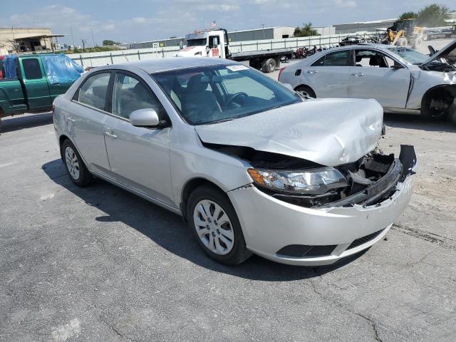Photo 4 from auction – 2010 KIA FORTE LX with VIN KNAFT4A22A5105472