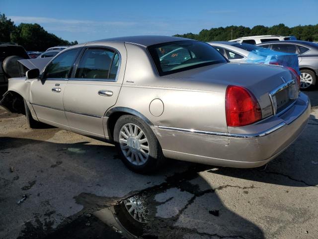 Photo 2 from auction – 2003 LINCOLN TOWN CAR E with VIN 1LNHM81W73Y651085