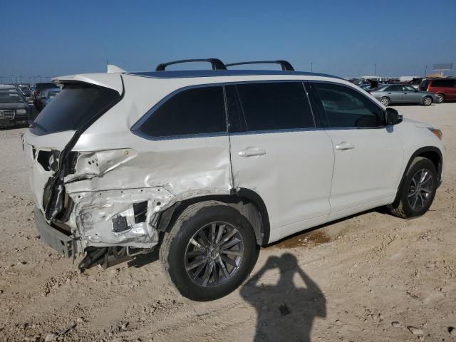 Photo 3 from auction – 2018 TOYOTA HIGHLANDER with VIN 5TDKZRFH9JS530689