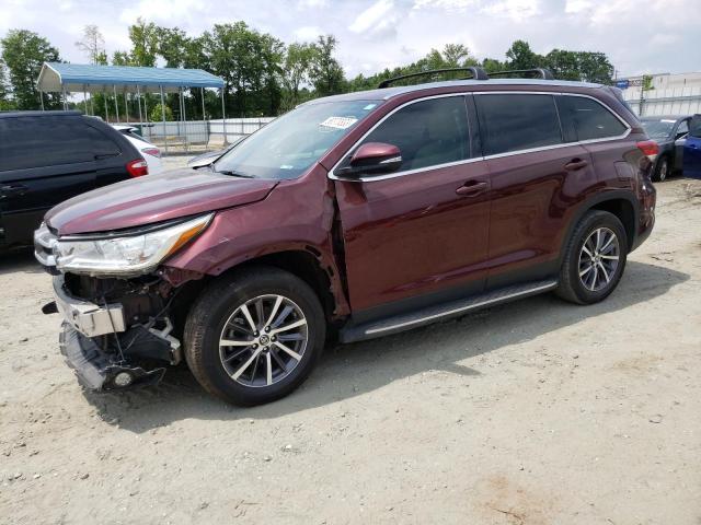 TOYOTA HIGHLANDER 2019 with VIN 5TDKZRFH0KS296802 - Photo from auction