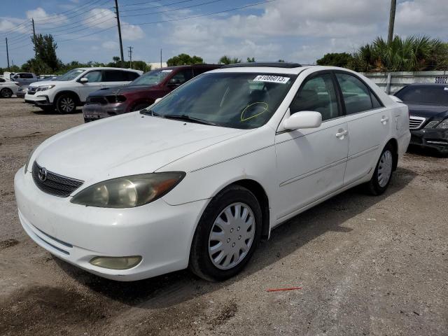 TOYOTA CAMRY LE 2004 with VIN 4T1BE30K04U299805 - Photo from auction
