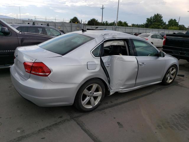 Photo 3 from auction – 2015 VOLKSWAGEN PASSAT S with VIN 1VWAT7A31FC089174