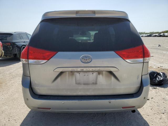 Photo 6 from auction – 2013 TOYOTA SIENNA XLE with VIN 5TDYK3DC4DS372916