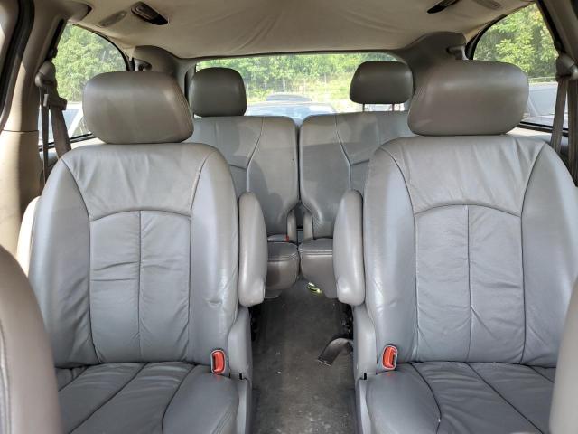 Photo 10 from auction – 2002 CHRYSLER TOWN & COU with VIN 2C8GP74L52R608997