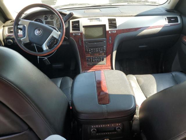 Photo 8 from auction – 2010 CADILLAC ESCALADE E with VIN 1GYUKHEF3AR232462