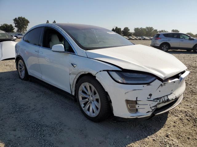 Photo 4 from auction – 2016 TESLA MODEL X with VIN 5YJXCAE26GF010789