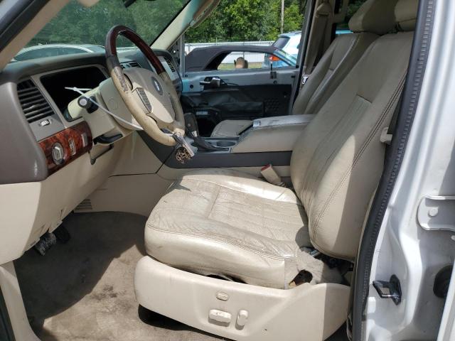 Photo 7 from auction – 2004 LINCOLN NAVIGATOR with VIN 5LMFU28R74LJ22137