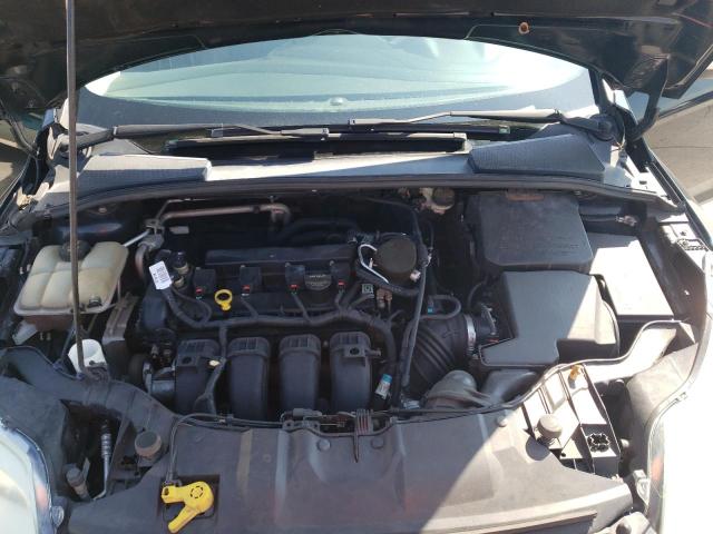 Foto 11 de la subasta – 2014 FORD FOCUS SE con VIN 1FADP3K22EL268685