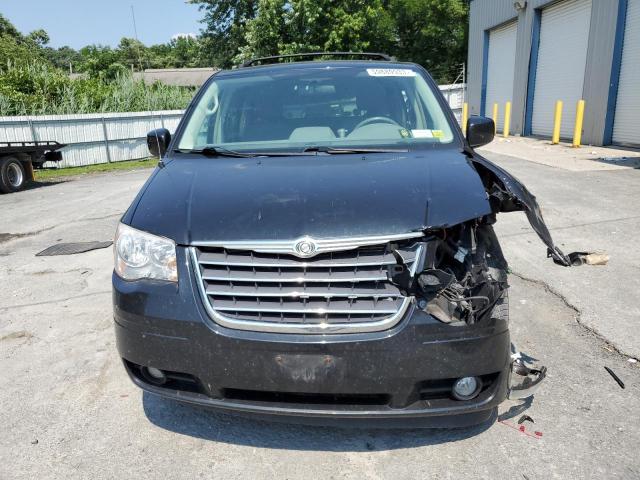 Photo 5 from auction – 2010 CHRYSLER TOWN & COU with VIN 2A4RR5D14AR249402