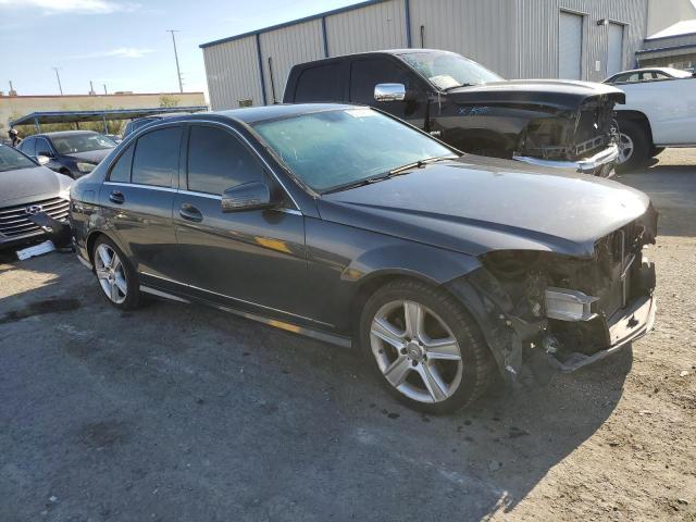 Photo 4 from auction – 2011 MERCEDES-BENZ C 300 with VIN WDDGF5EB5BA466899