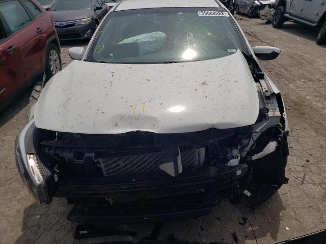 Photo 11 from auction – 2018 KIA FORTE LX with VIN 3KPFK4A75JE244811