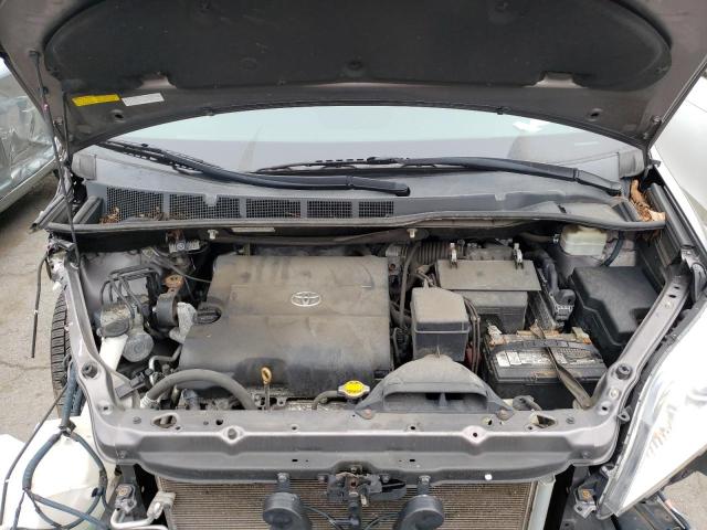 Photo 12 from auction – 2016 TOYOTA SIENNA LE with VIN 5TDJK3DC4GS140158