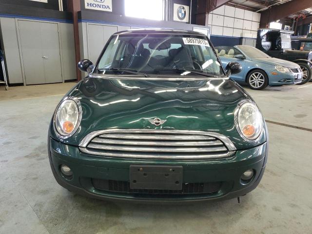 Photo 5 from auction – 2010 MINI COOPER with VIN WMWMF3C50ATU76240
