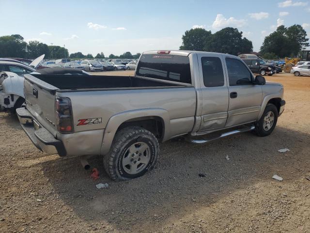 Photo 3 from auction – 2004 CHEVROLET SILVERADO with VIN 2GCEK19T741252793