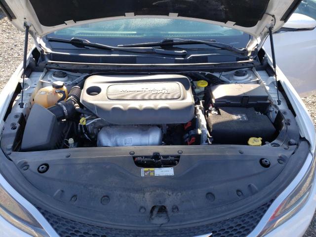 Фото 11 с аукциона – 2015 CHRYSLER 200 C с VIN 1C3CCCCB6FN643830