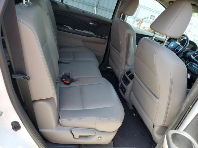 Photo 11 from auction – 2017 HONDA PILOT TOUR with VIN 5FNYF6H90HB024755