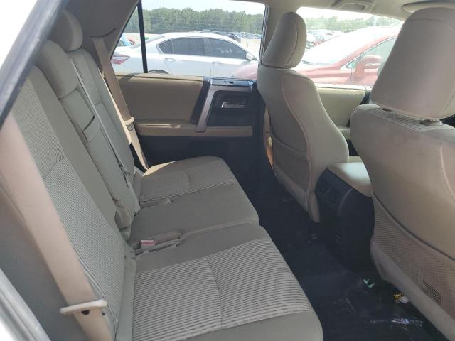 Photo 11 from auction – 2018 TOYOTA 4RUNNER SR with VIN JTEZU5JR0J5166251
