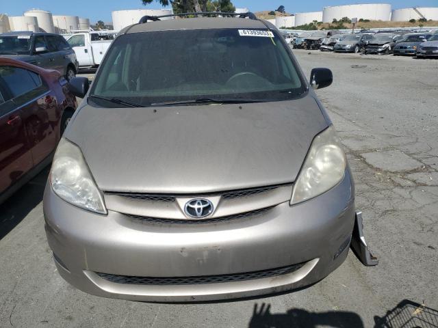 Photo 5 from auction – 2010 TOYOTA SIENNA CE with VIN 5TDKK4CC6AS321149