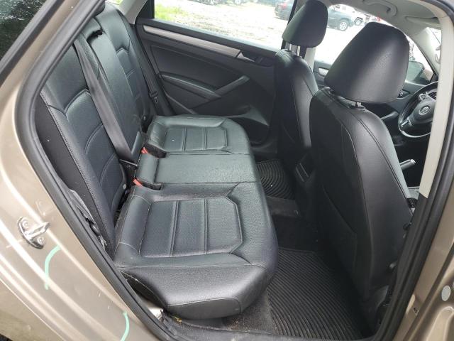 Photo 10 from auction – 2015 VOLKSWAGEN PASSAT S with VIN 1VWAT7A36FC040813