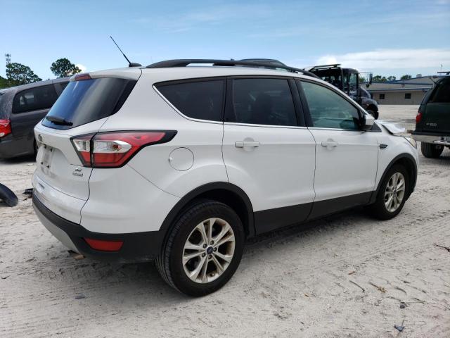 Photo 3 from auction – 2018 FORD ESCAPE SE with VIN 1FMCU0GD8JUB05191