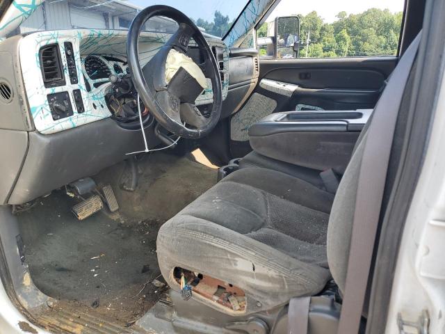 Photo 7 from auction – 2004 CHEVROLET SILVERADO with VIN 2GCEK13T641361139