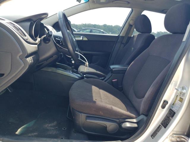 Photo 7 from auction – 2011 KIA FORTE SX with VIN KNAFW5A31B5358550