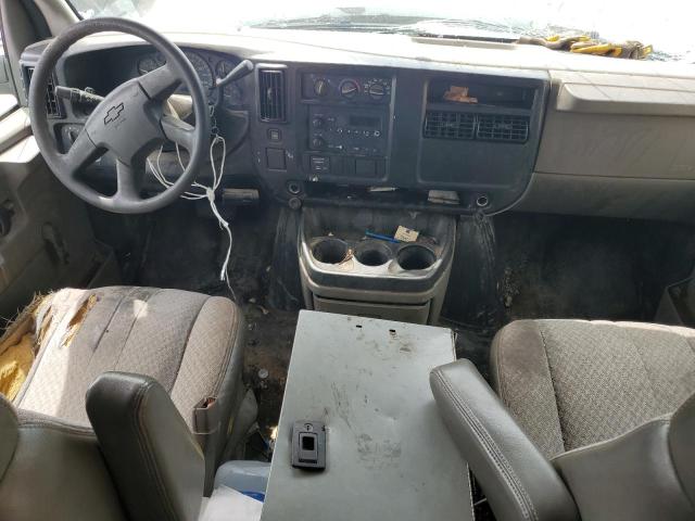 Photo 8 from auction – 2005 CHEVROLET EXPRESS G2 with VIN 1GCGG25V351151989