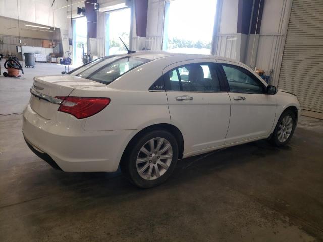 Photo 3 from auction – 2013 CHRYSLER 200 LIMITE with VIN 1C3CCBCG4DN508140