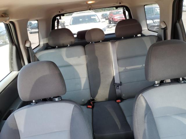 Photo 10 from auction – 2005 FORD ESCAPE XLS with VIN 1FMYU92Z85KA74121