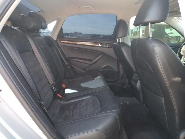 Photo 10 from auction – 2012 VOLKSWAGEN PASSAT SEL with VIN 1VWCP7A31CC028206