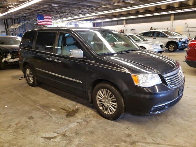 Photo 4 from auction – 2015 CHRYSLER TOWN & COU with VIN 2C4RC1CG0FR618558