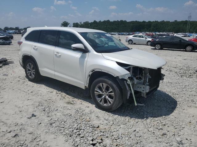 Photo 4 from auction – 2015 TOYOTA HIGHLANDER with VIN 5TDZKRFH1FS116946