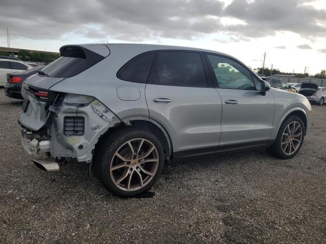 Photo 3 from auction – 2021 PORSCHE CAYENNE with VIN WP1AA2AY1MDA08347