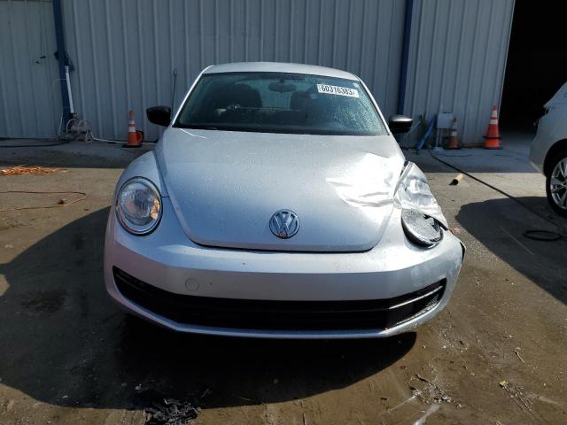 Photo 5 from auction – 2013 VOLKSWAGEN BEETLE with VIN 3VWFP7AT5DM628272