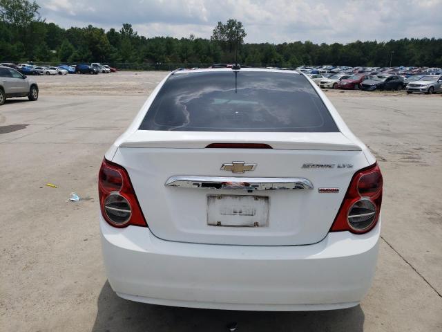 Photo 6 from auction – 2015 CHEVROLET SONIC LTZ with VIN 1G1JE5SB7F4103704