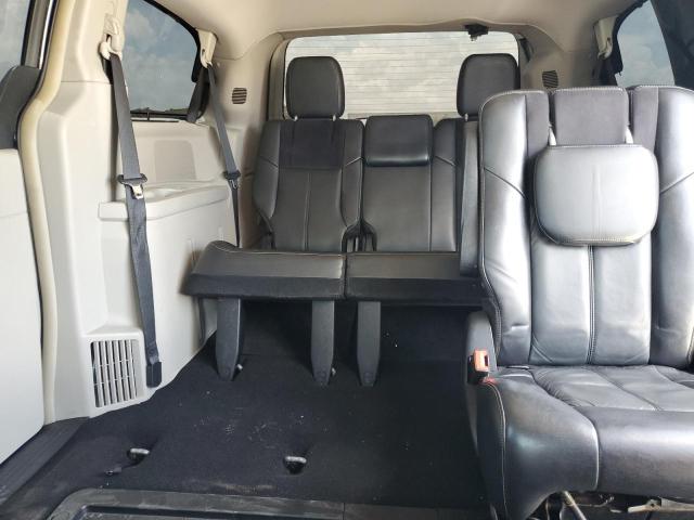 Photo 10 from auction – 2011 CHRYSLER TOWN & COU with VIN 2A4RR6DG3BR612154