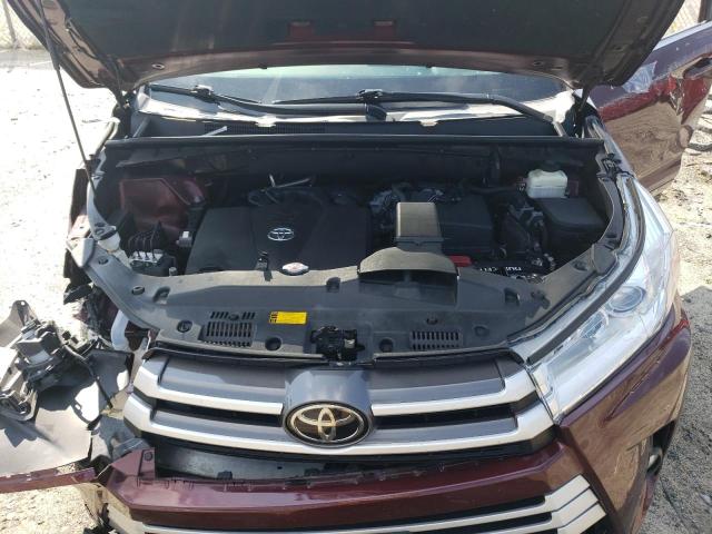 Photo 12 from auction – 2018 TOYOTA HIGHLANDER with VIN 5TDBZRFH1JS881452