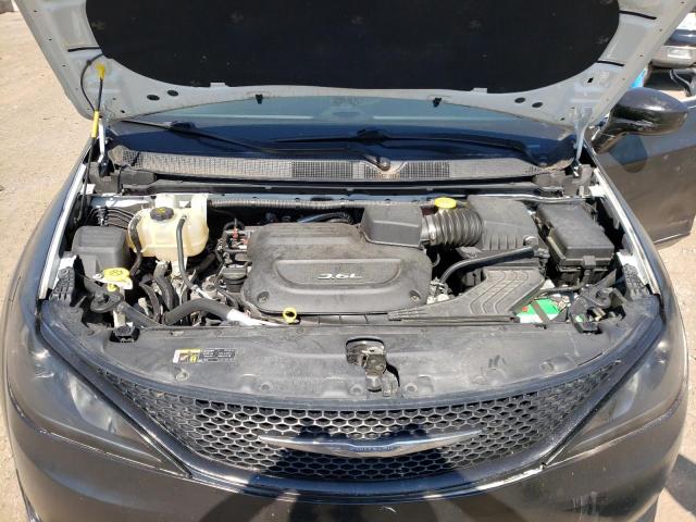 Photo 12 from auction – 2017 CHRYSLER PACIFICA T with VIN 2C4RC1BG9HR564455