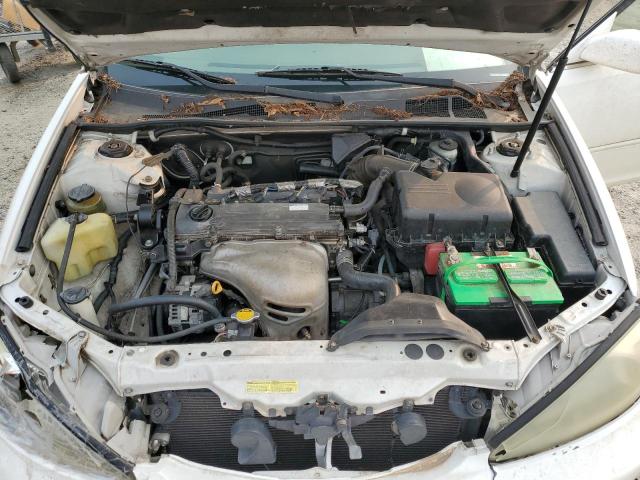 Photo 11 from auction – 2004 TOYOTA CAMRY LE with VIN JTDBE32K240248119